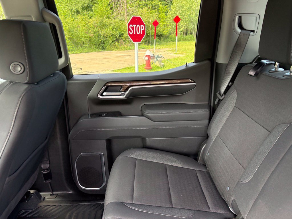 Used 2026 Chevrolet Silverado 1500 LT AWD/4WD image 42