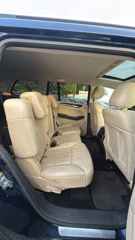Used 2017 Mercedes-Benz GLS 450 4MATIC image 23