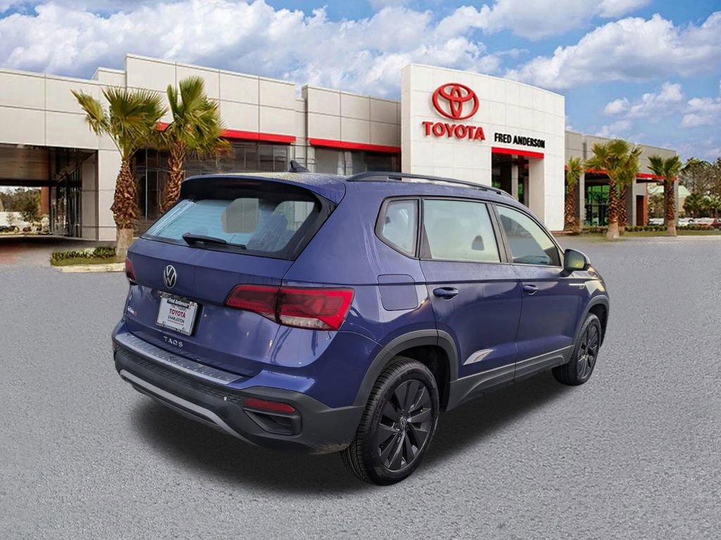 Used 2022 Volkswagen Taos S image 4