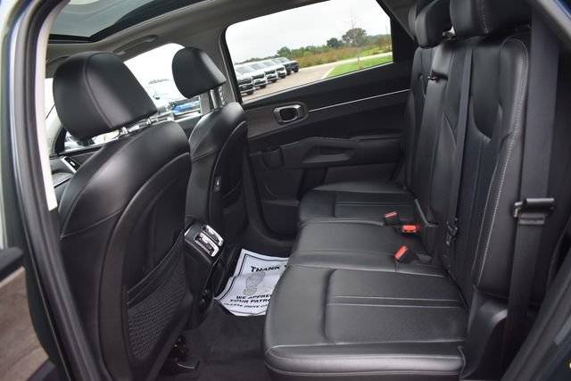 Certified 2023 Kia Sorento S w/ Panoramic Sunroof Package AWD/4WD image 20