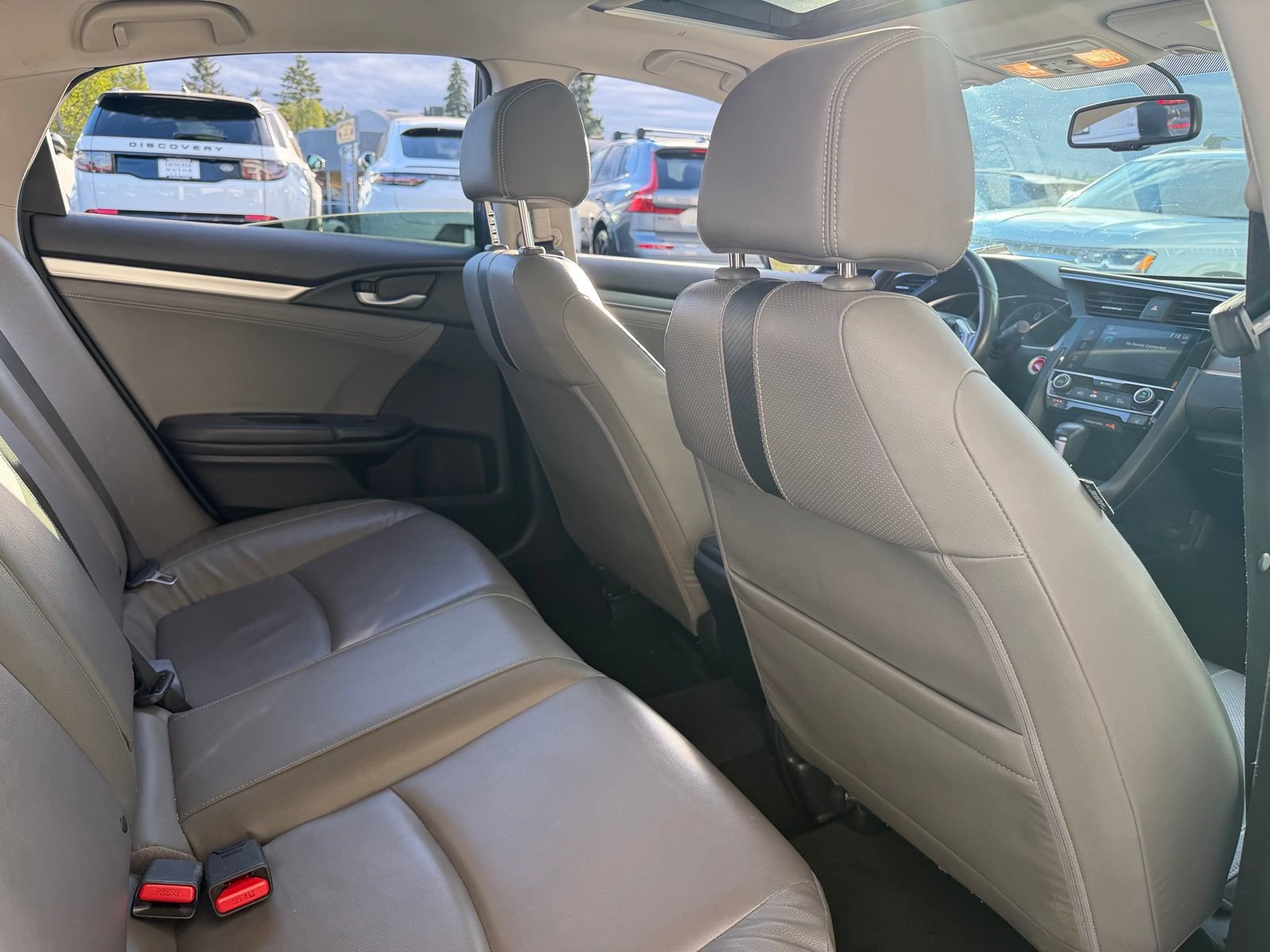 Used 2018 Honda Civic EX-L image 18