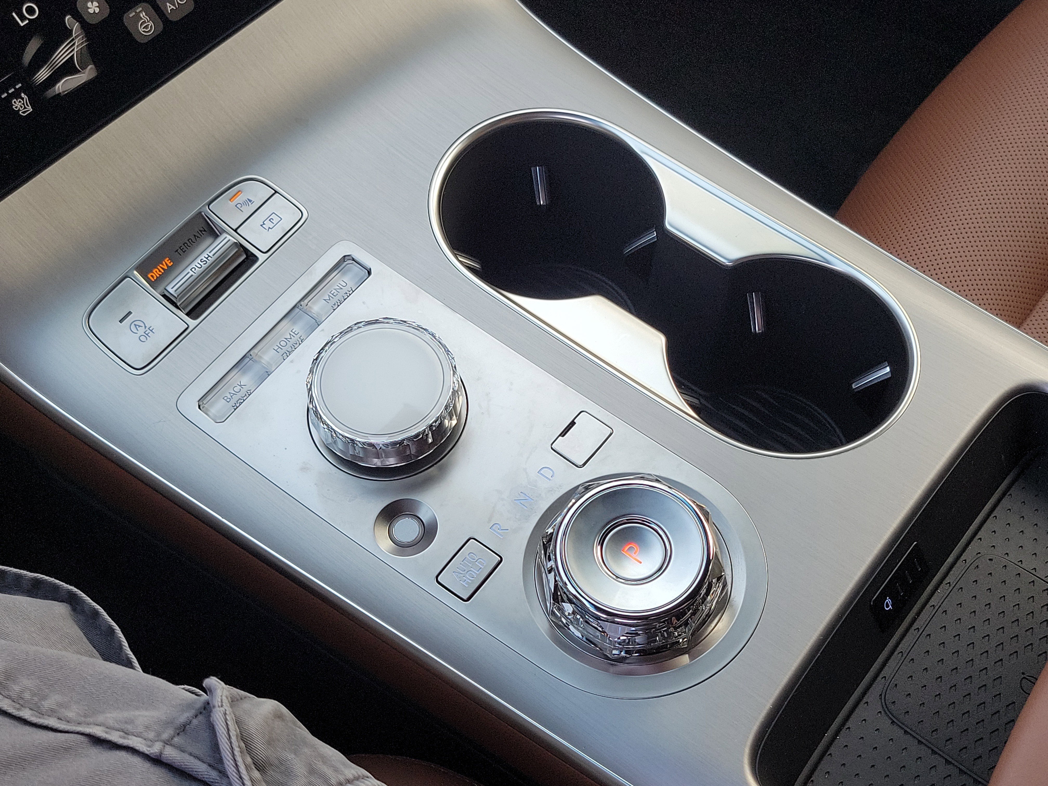 Certified 2026 Genesis GV70 2.5T Advanced image 11