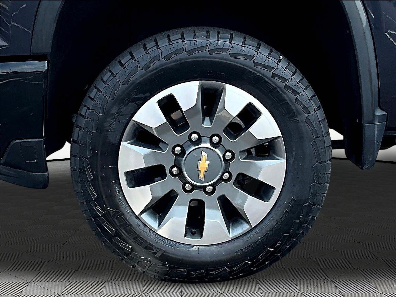 Used 2024 Chevrolet Silverado 2500 Custom AWD/4WD image 33