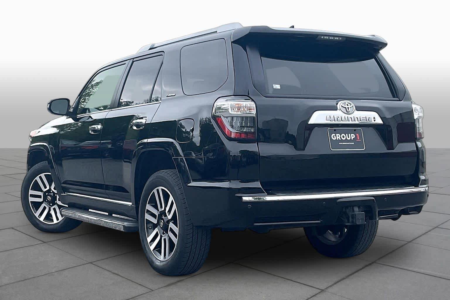 Used 2014 Toyota 4Runner Limited AWD/4WD image 11