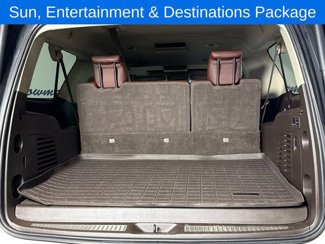 Used 2020 Chevrolet Suburban Premier AWD/4WD image 16