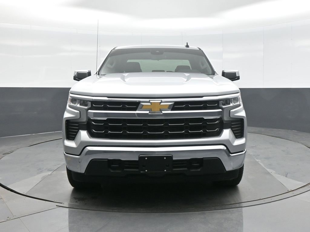 Used 2022 Chevrolet Silverado 1500 LT image 2