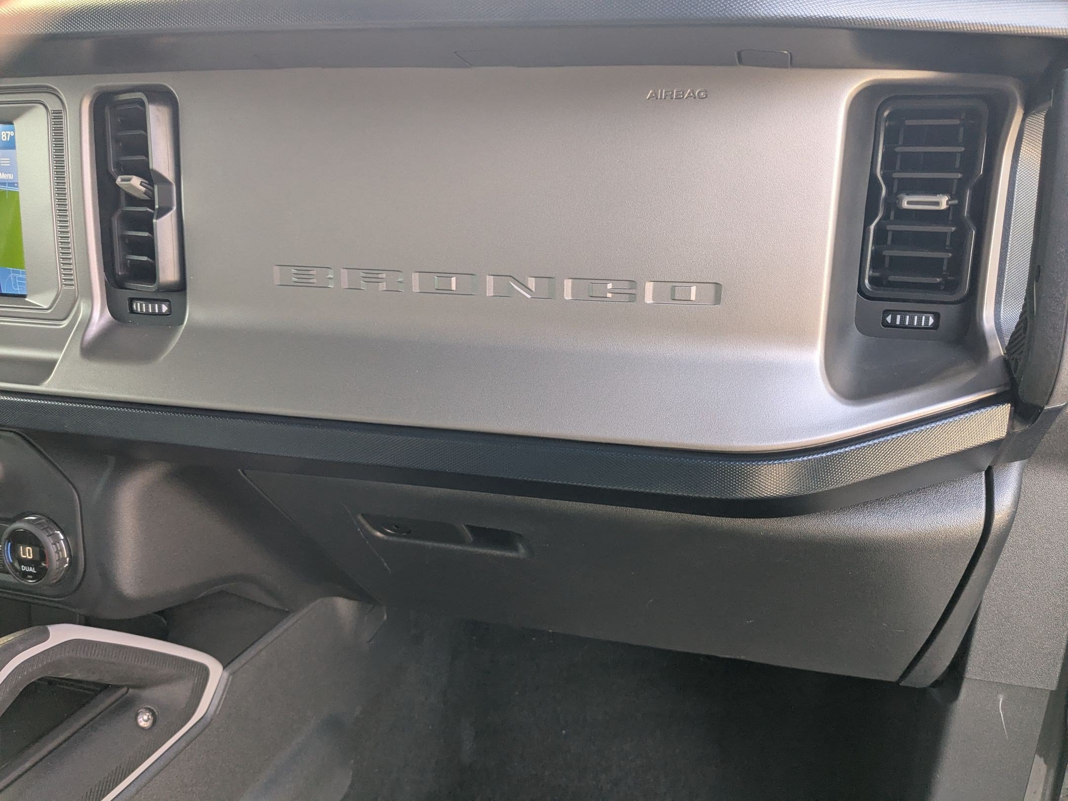 Used 2021 Ford Bronco Outer Banks AWD/4WD image 32