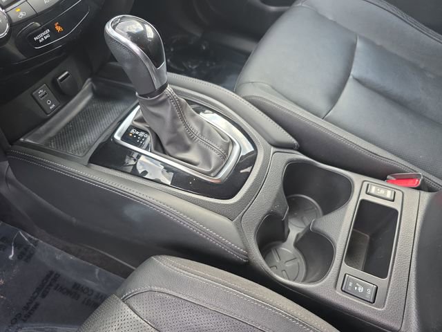 Used 2017 Nissan Rogue SL w/ SL Premium Package image 38