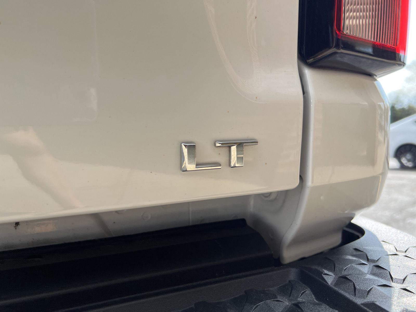 Used 2023 Chevrolet Colorado LT w/ LT Convenience Package RWD image 7