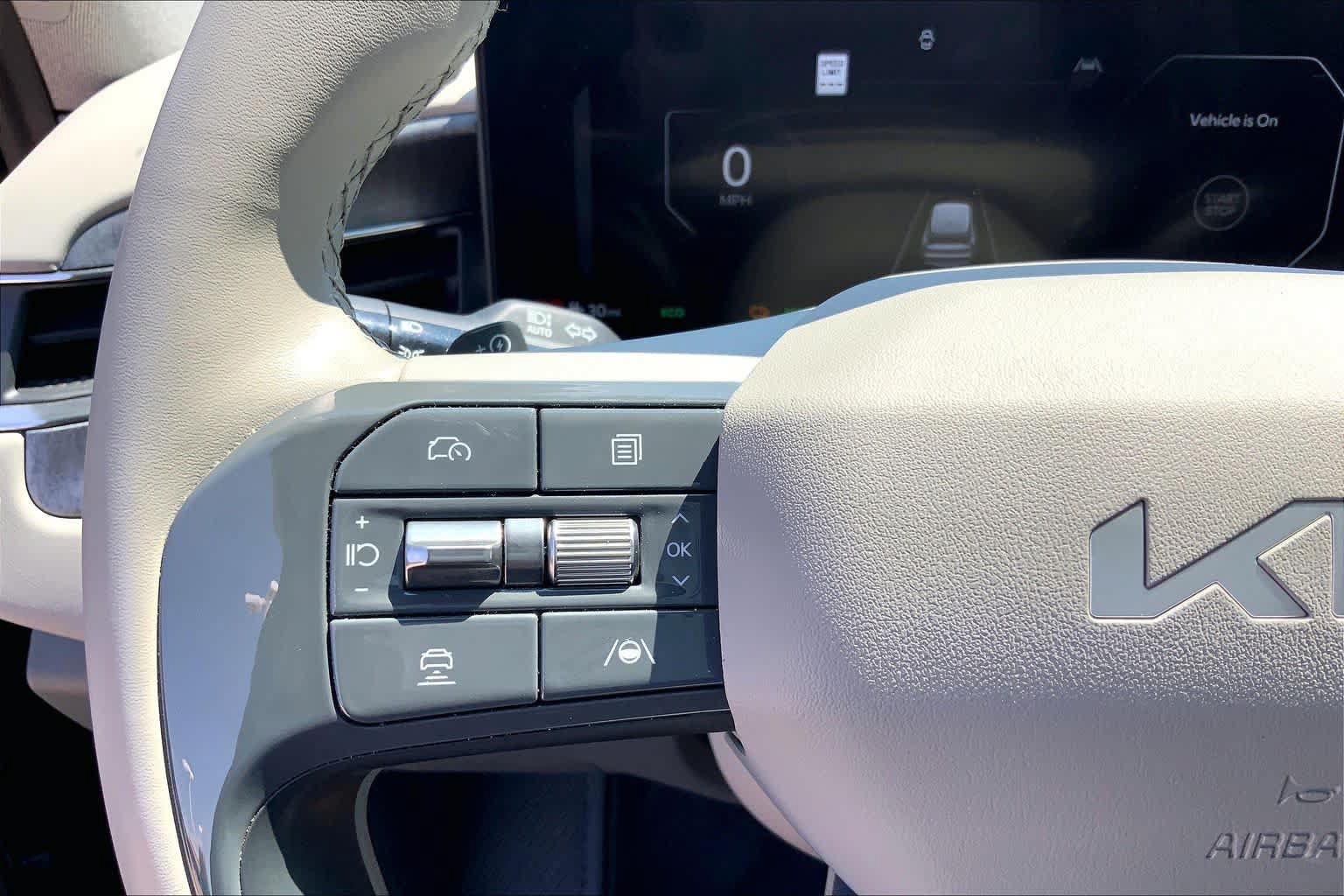 Used 2024 Kia EV9 Land AWD/4WD image 22