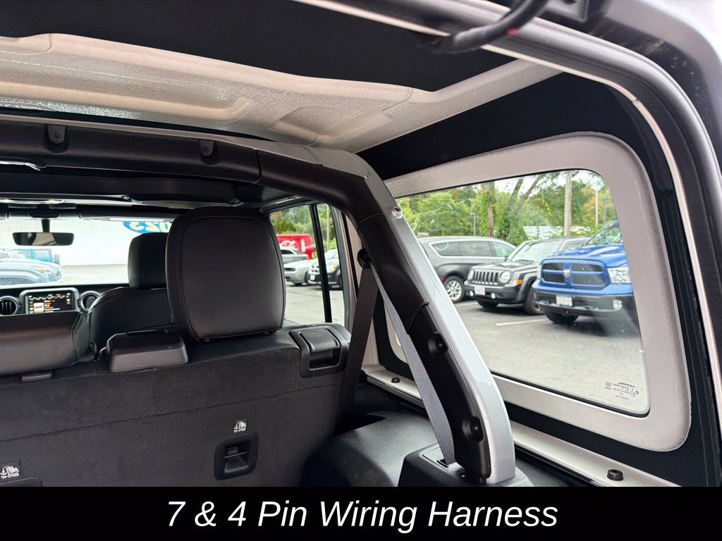 Certified 2023 Jeep Wrangler Unlimited Sahara w/ Cold Weather Group AWD/4WD image 37