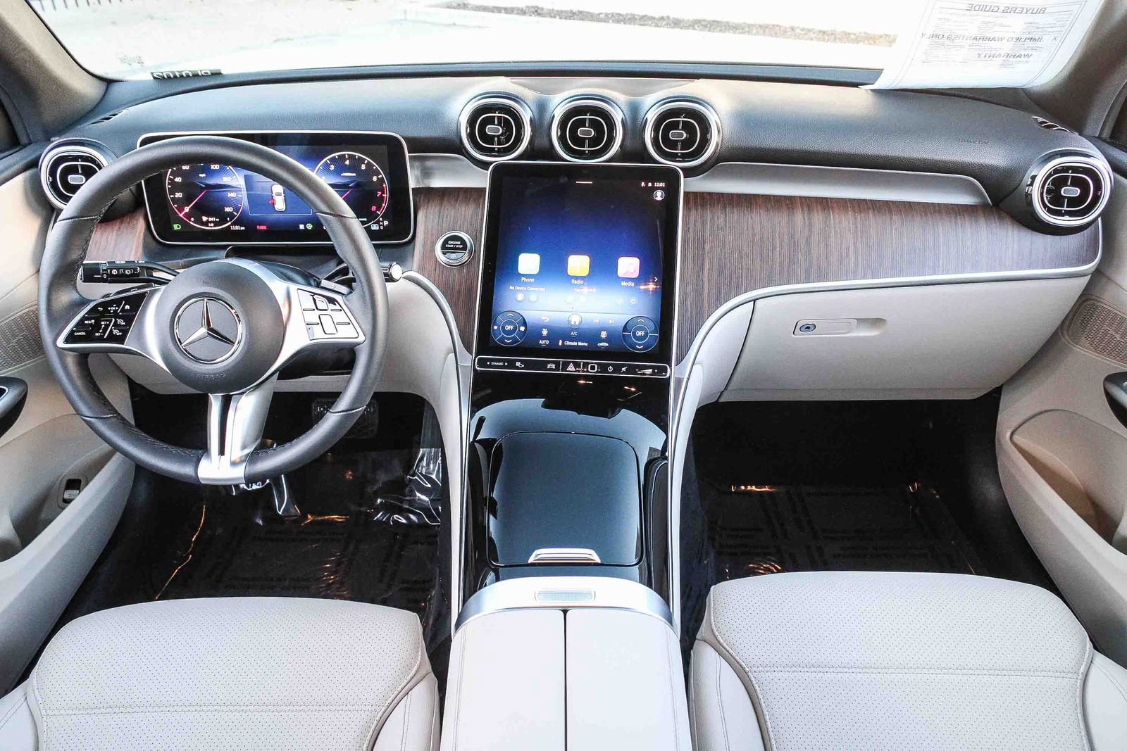 Certified 2025 Mercedes-Benz GLC 300 4MATIC image 13