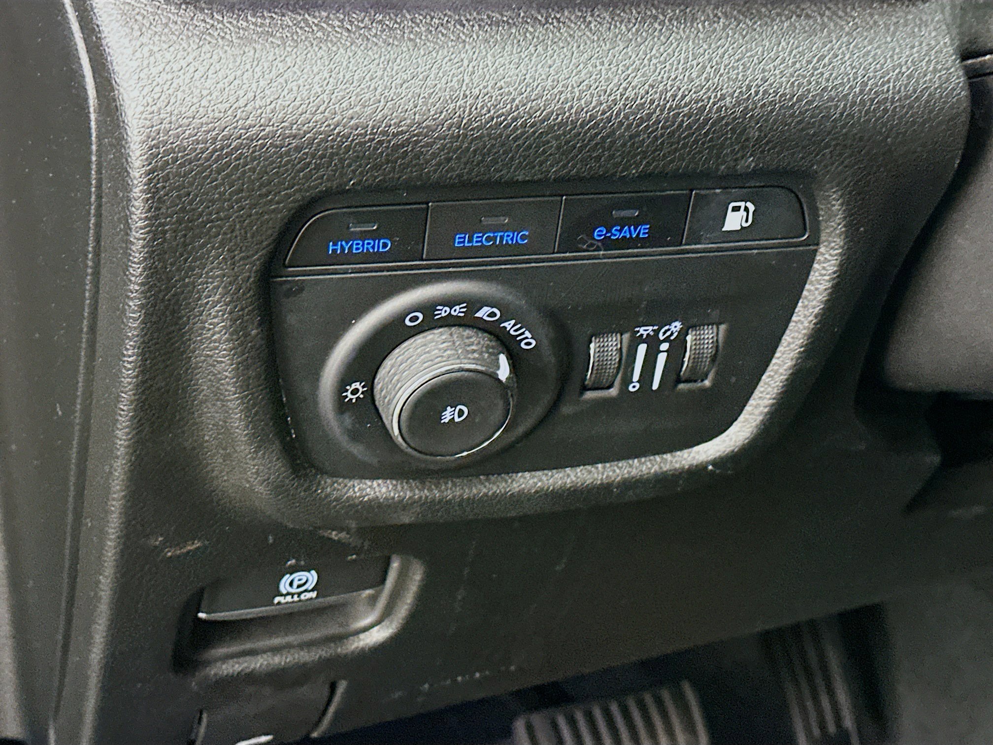 Used 2023 Jeep Grand Cherokee 4WD 4xe image 17