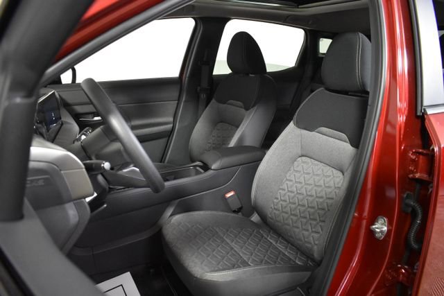 New 2026 Nissan Kicks SV w/ SV Premium Package AWD/4WD image 9