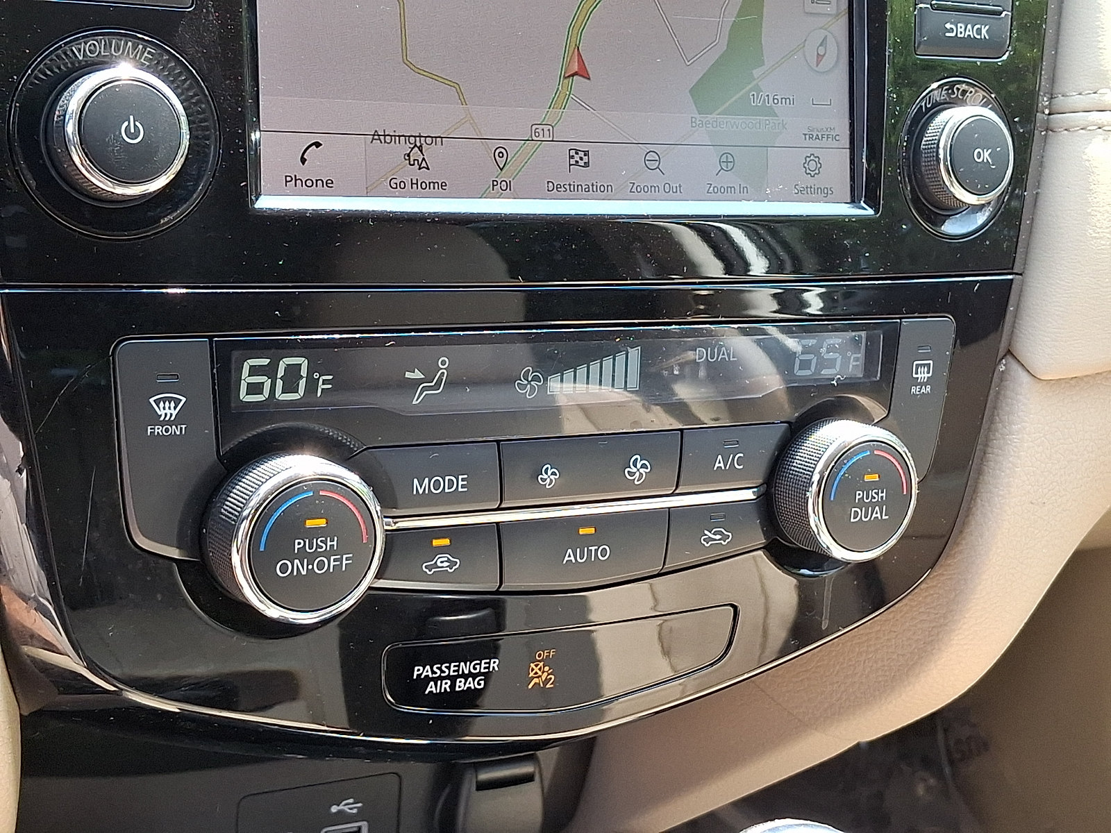 Used 2020 Nissan Rogue SL AWD/4WD image 15