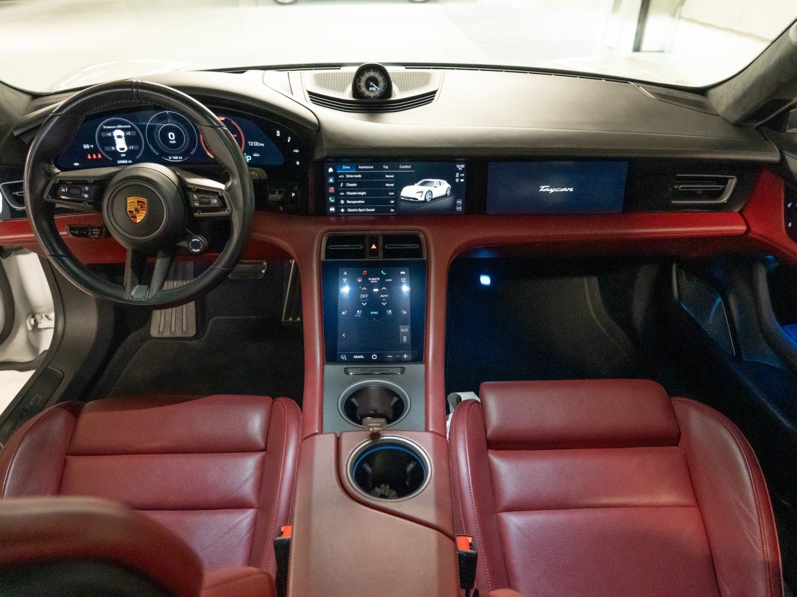 Certified 2022 Porsche Taycan Cross Turismo AWD/4WD image 27