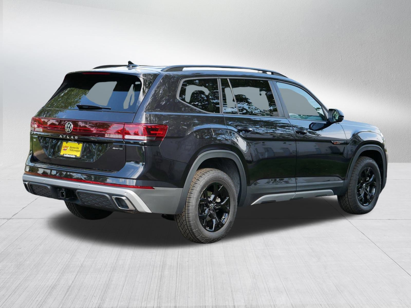 New 2026 Volkswagen Atlas Peak Edition image 4