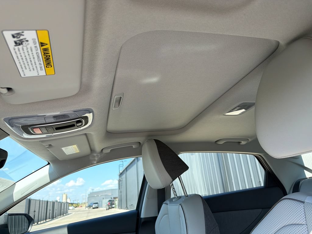 New 2026 Hyundai Elantra Limited FWD image 36