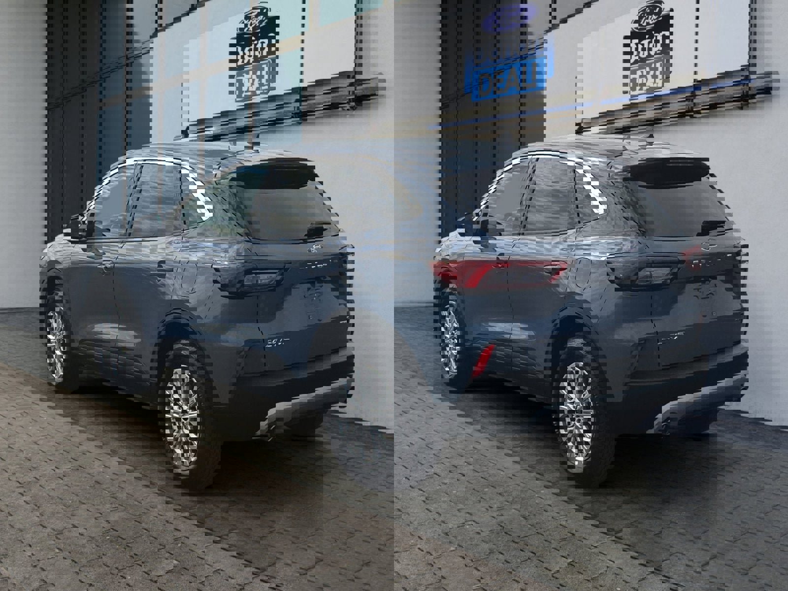 Used 2023 Ford Escape Active image 5