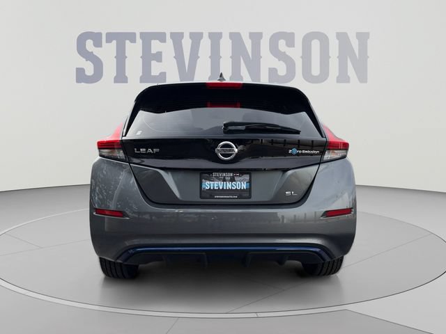 Used 2018 Nissan Leaf SL w/ SL Technology Package FWD image 4