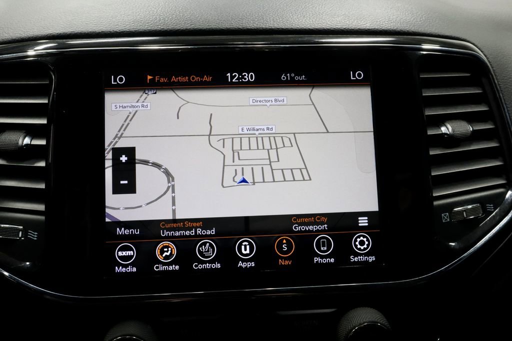 Used 2020 Jeep Grand Cherokee Altitude image 4