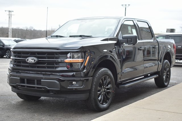 New 2026 Ford F150 XLT w/ Equipment Group 302A MID AWD/4WD image 10