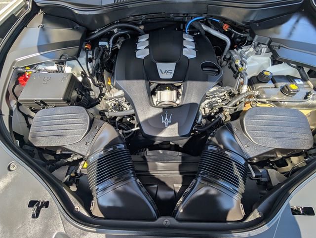 Used 2023 Maserati Levante GT image 21