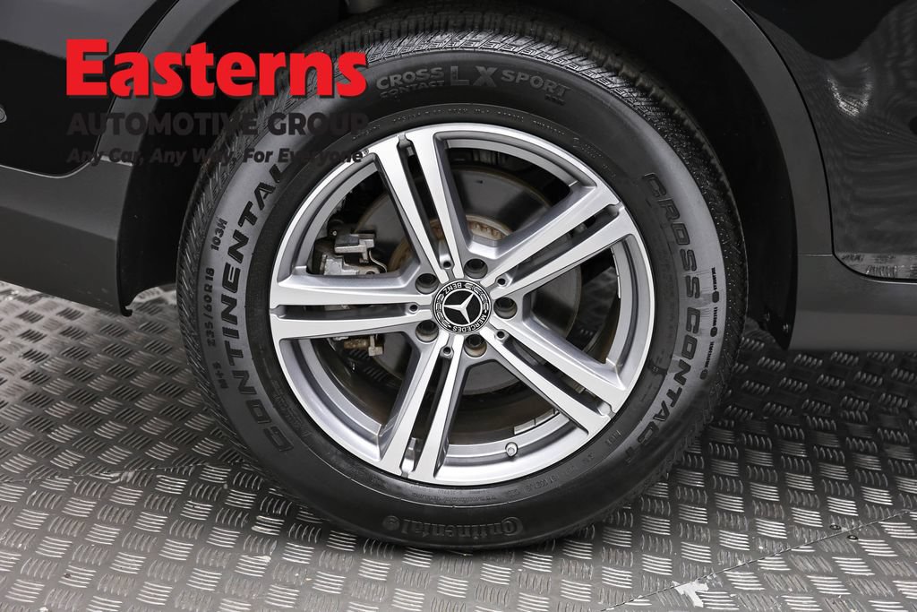 Used 2021 Mercedes-Benz GLC 300 4MATIC w/ Multimedia Package image 31