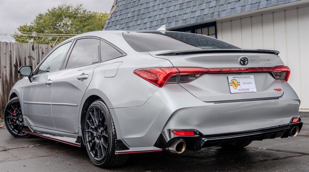 Used 2020 Toyota Avalon TRD image 3