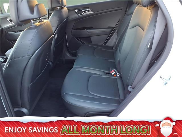 Used 2025 Kia Sportage SX image 13