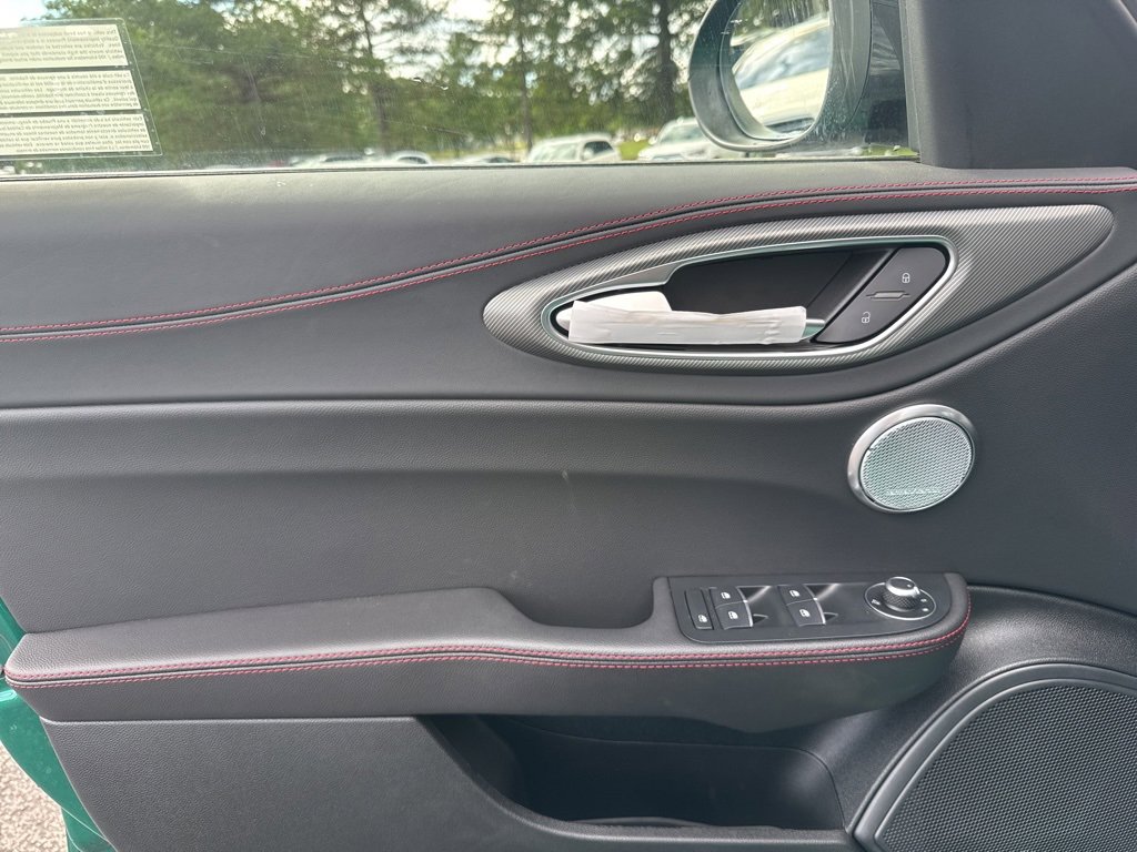 New 2025 Alfa Romeo Giulia AWD w/ Driving Assist Package image 12