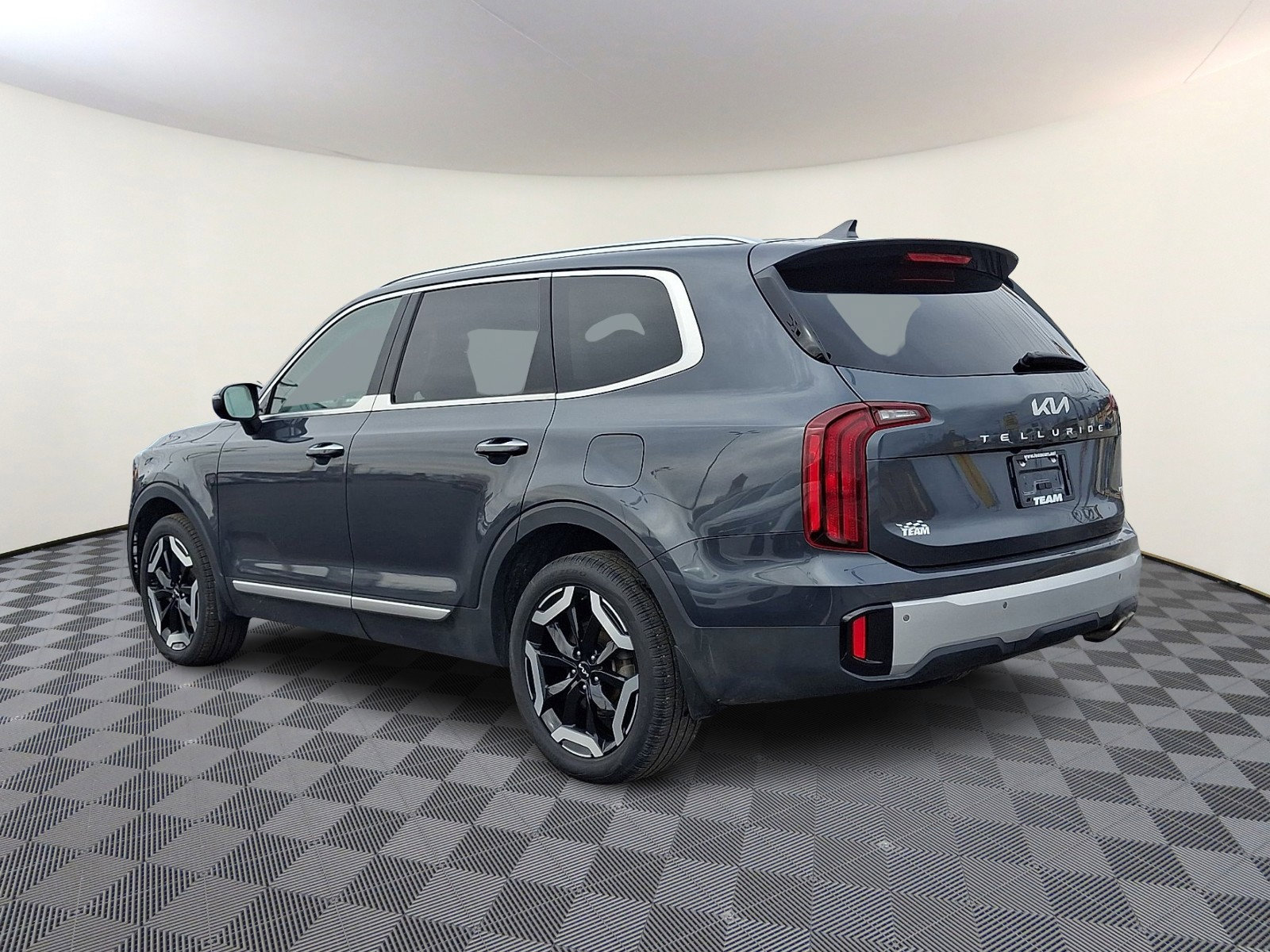Used 2024 Kia Telluride S w/ S Sunroof Package AWD/4WD image 4
