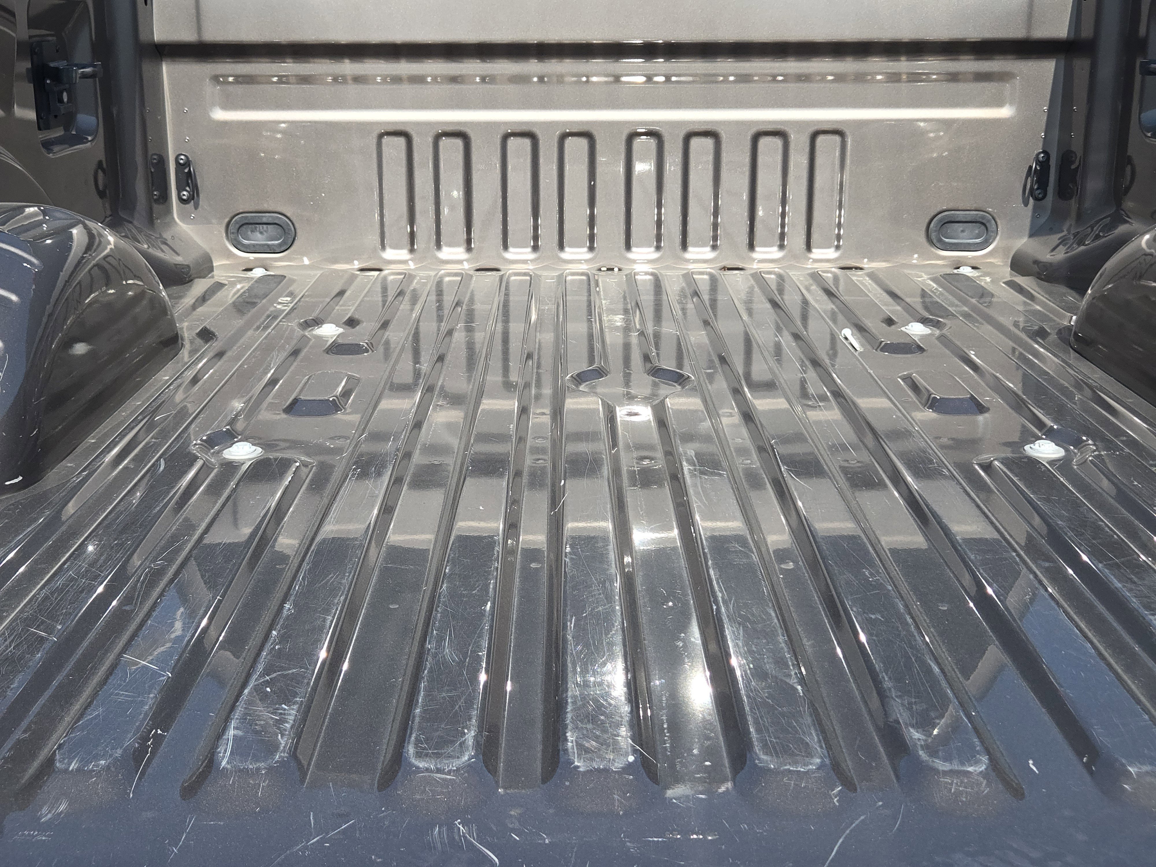 Used 2023 Ford F250 Lariat w/ Chrome Package image 31