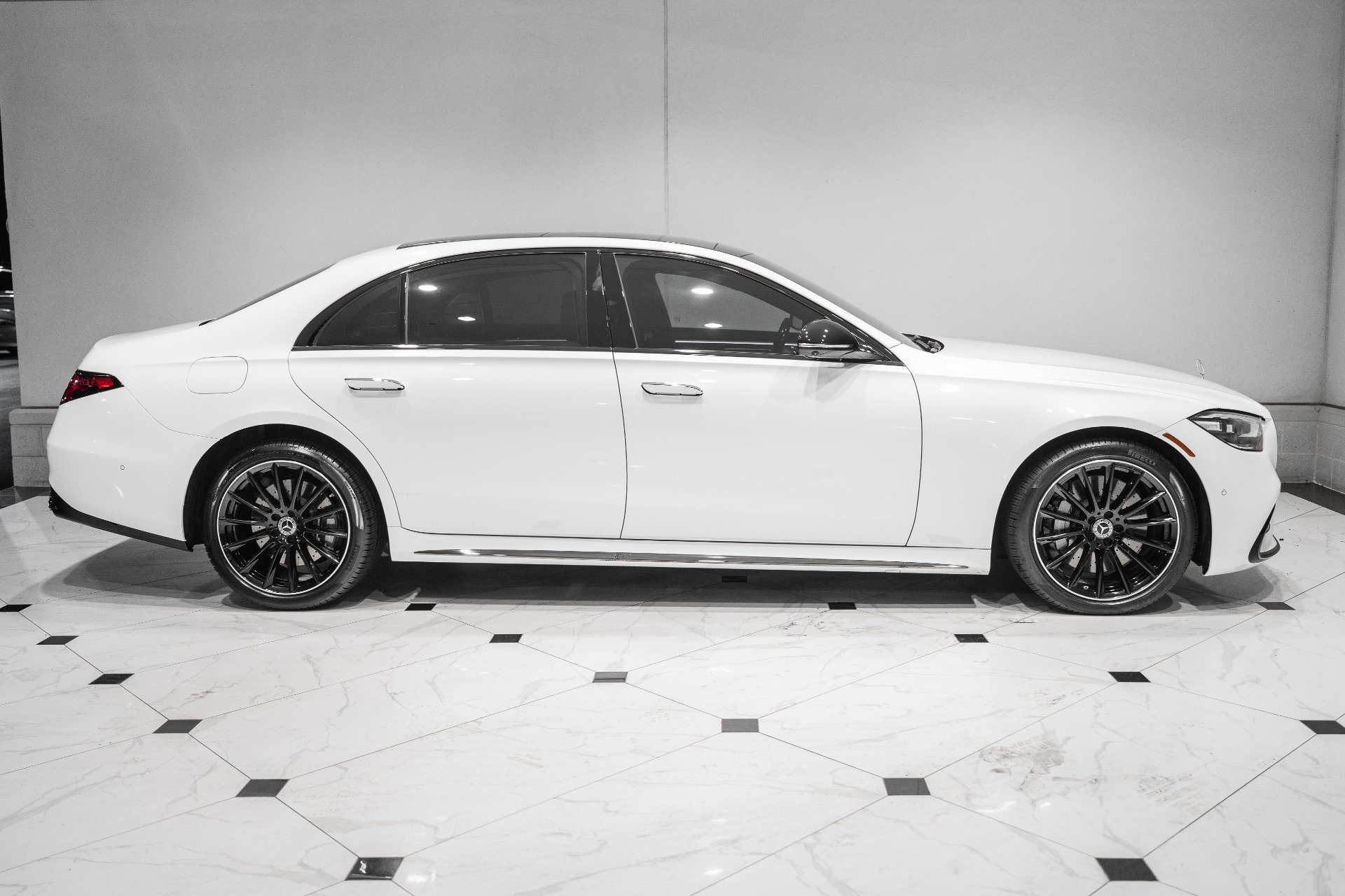 Used 2025 Mercedes-Benz S 580 4MATIC Sedan image 6