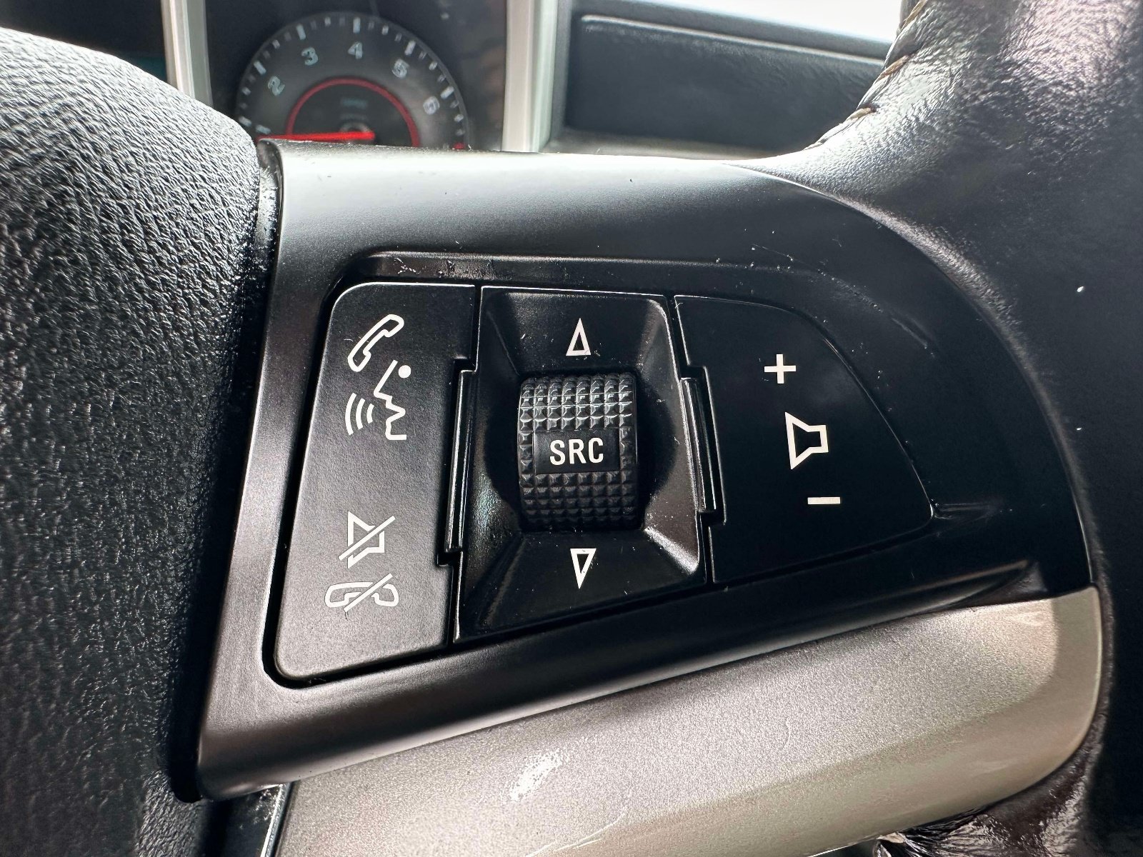 Used 2014 Chevrolet Camaro LT RWD image 12