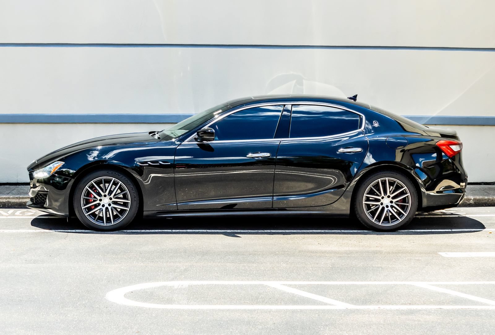 Used 2020 Maserati Ghibli S Q4 AWD/4WD image 4