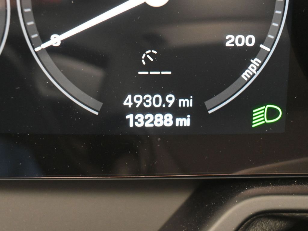 Certified 2022 Porsche 911 Targa 4S AWD/4WD image 22
