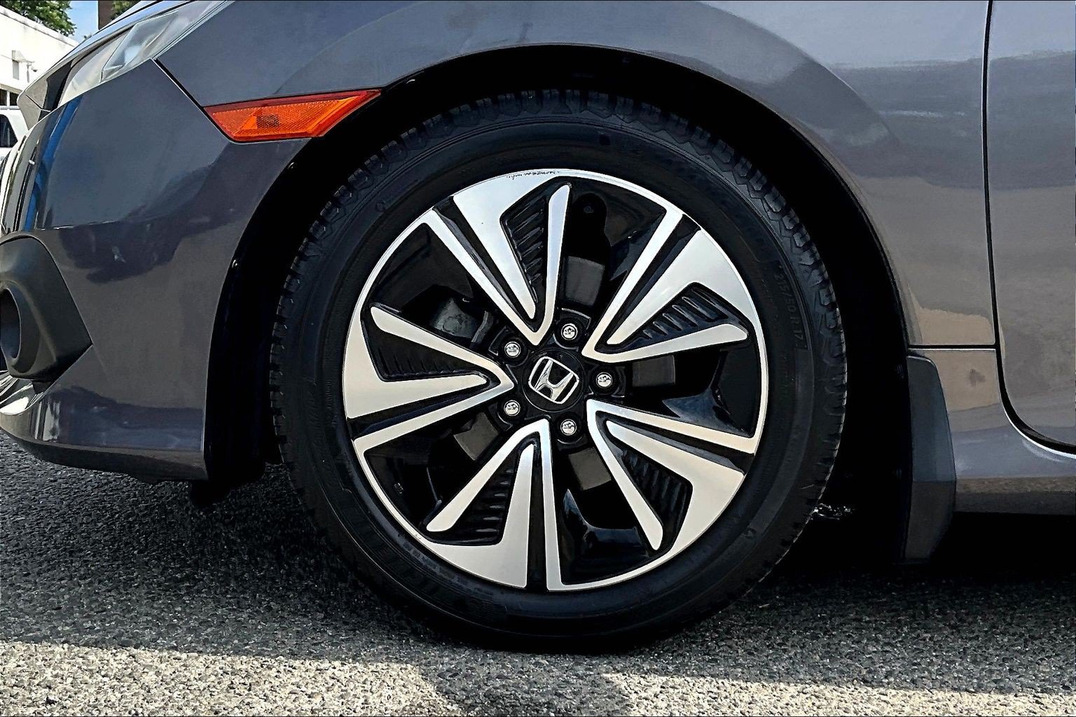 Used 2016 Honda Civic EX-T image 8