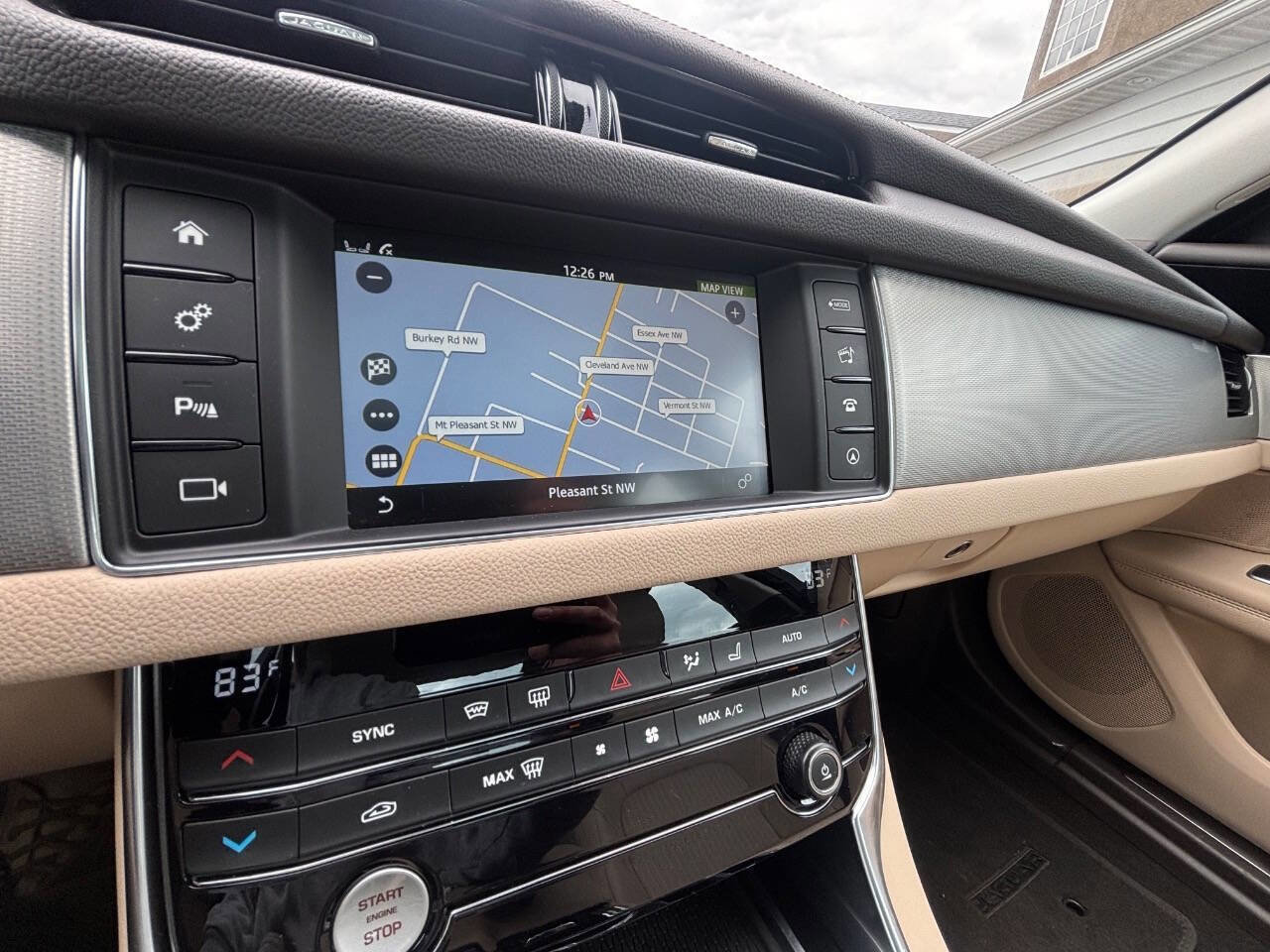 Used 2018 Jaguar XF Prestige AWD/4WD image 11