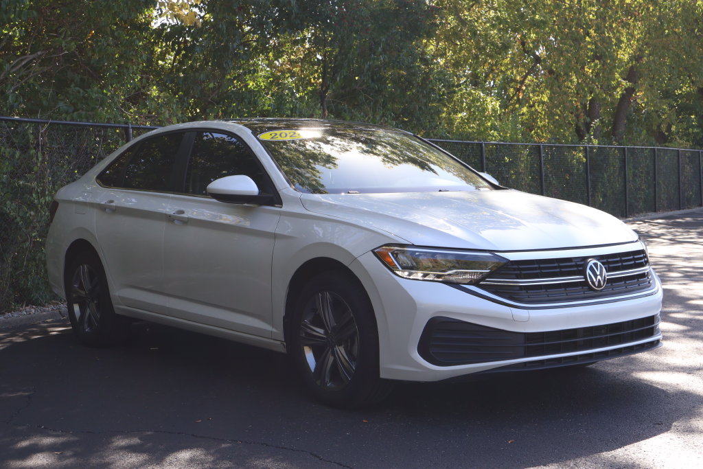 Used 2024 Volkswagen Jetta SE FWD image 11