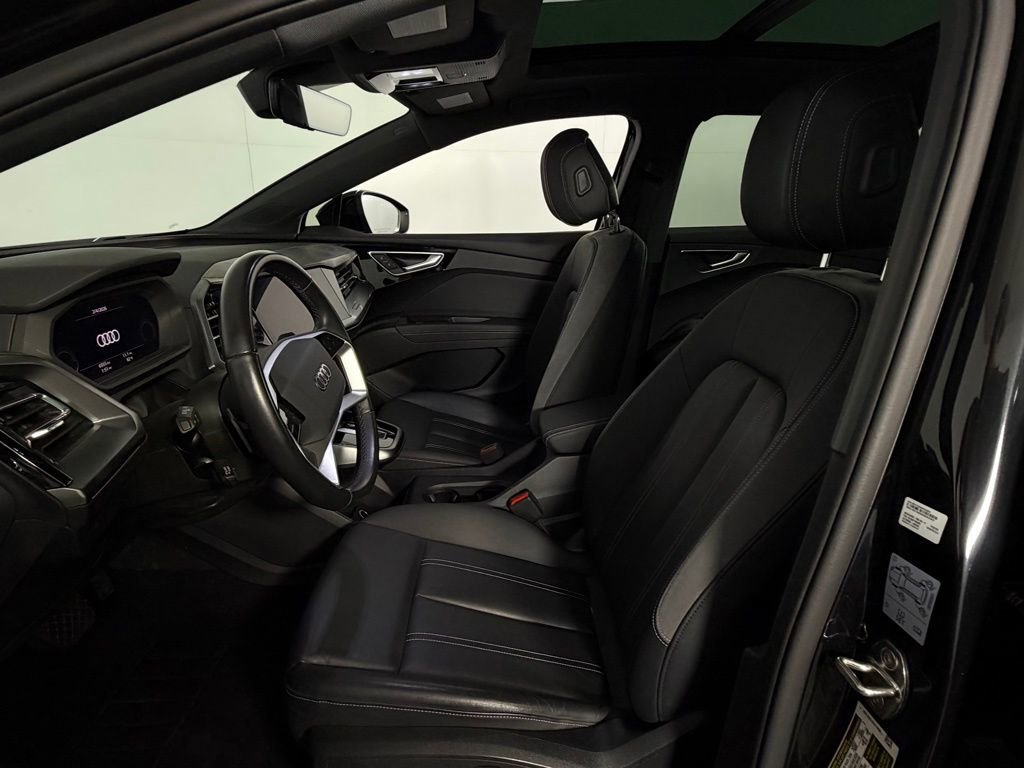 Used 2024 Audi Q4 e-tron Premium Plus w/ Premium Plus image 22