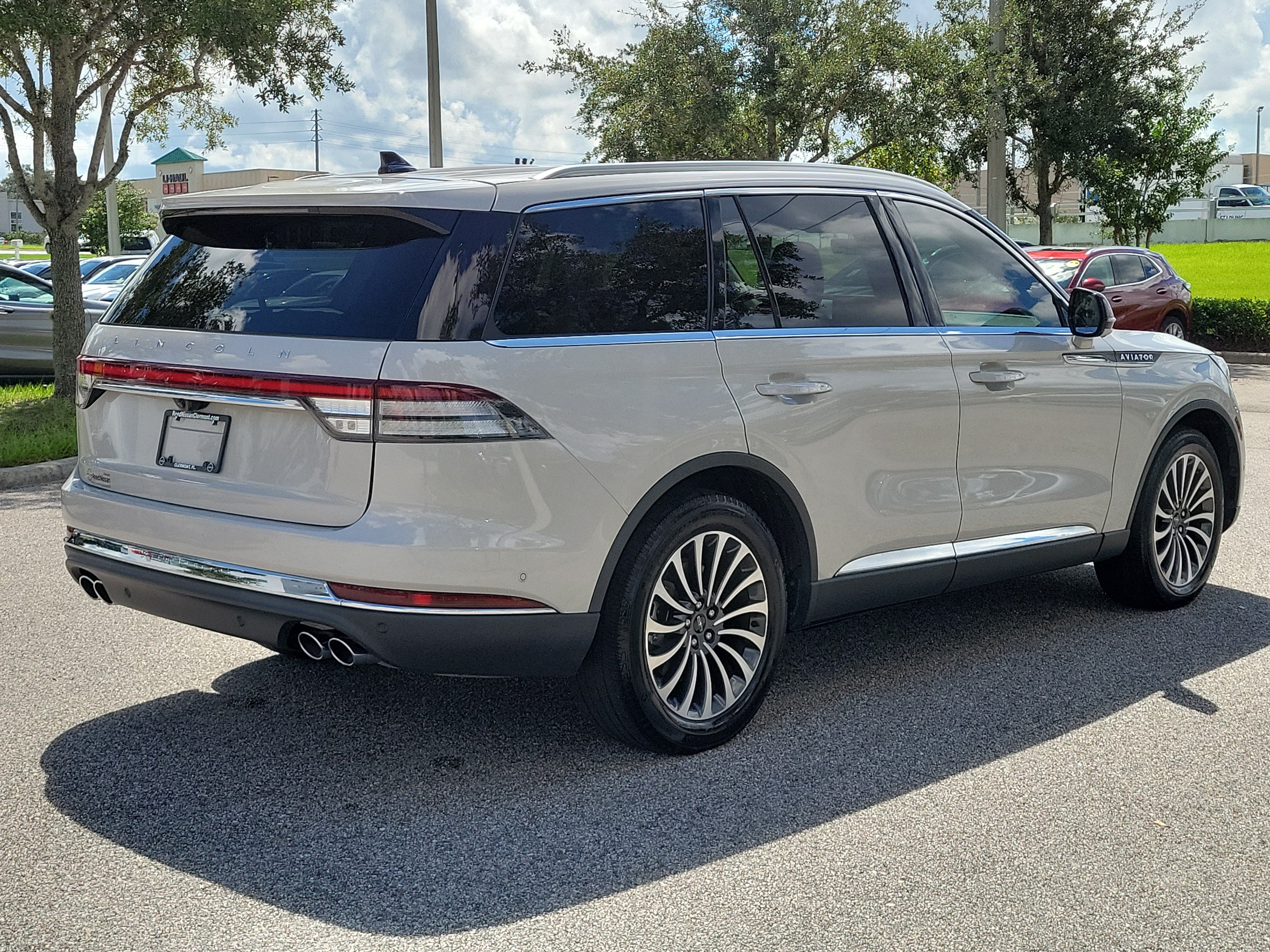 Used 2023 Lincoln Aviator Reserve w/ Elements Package Plus RWD image 6