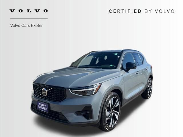 Certified 2023 Volvo XC40 B5 Plus w/ Protection Package Premier image 4