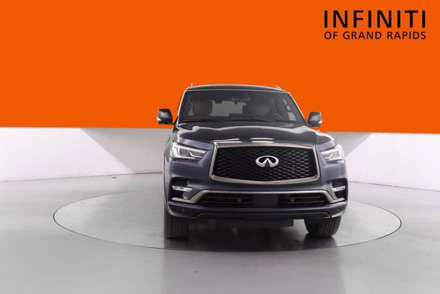 Used 2024 INFINITI QX80 Sensory AWD/4WD image 2