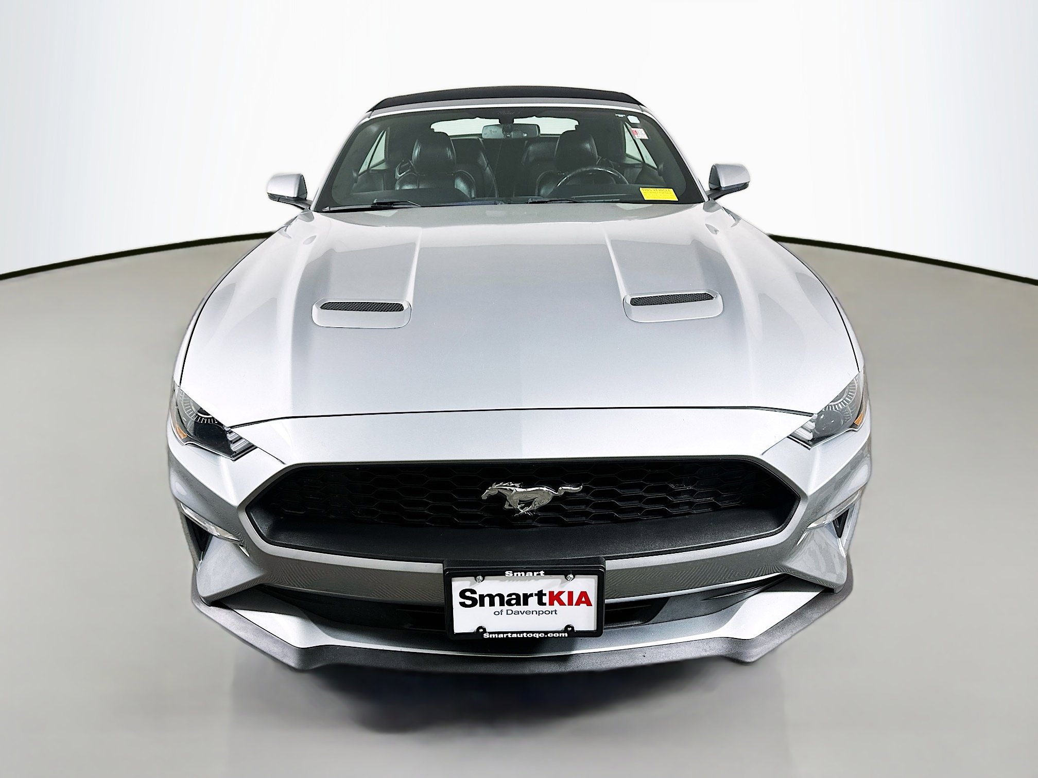 Used 2020 Ford Mustang Premium RWD image 2