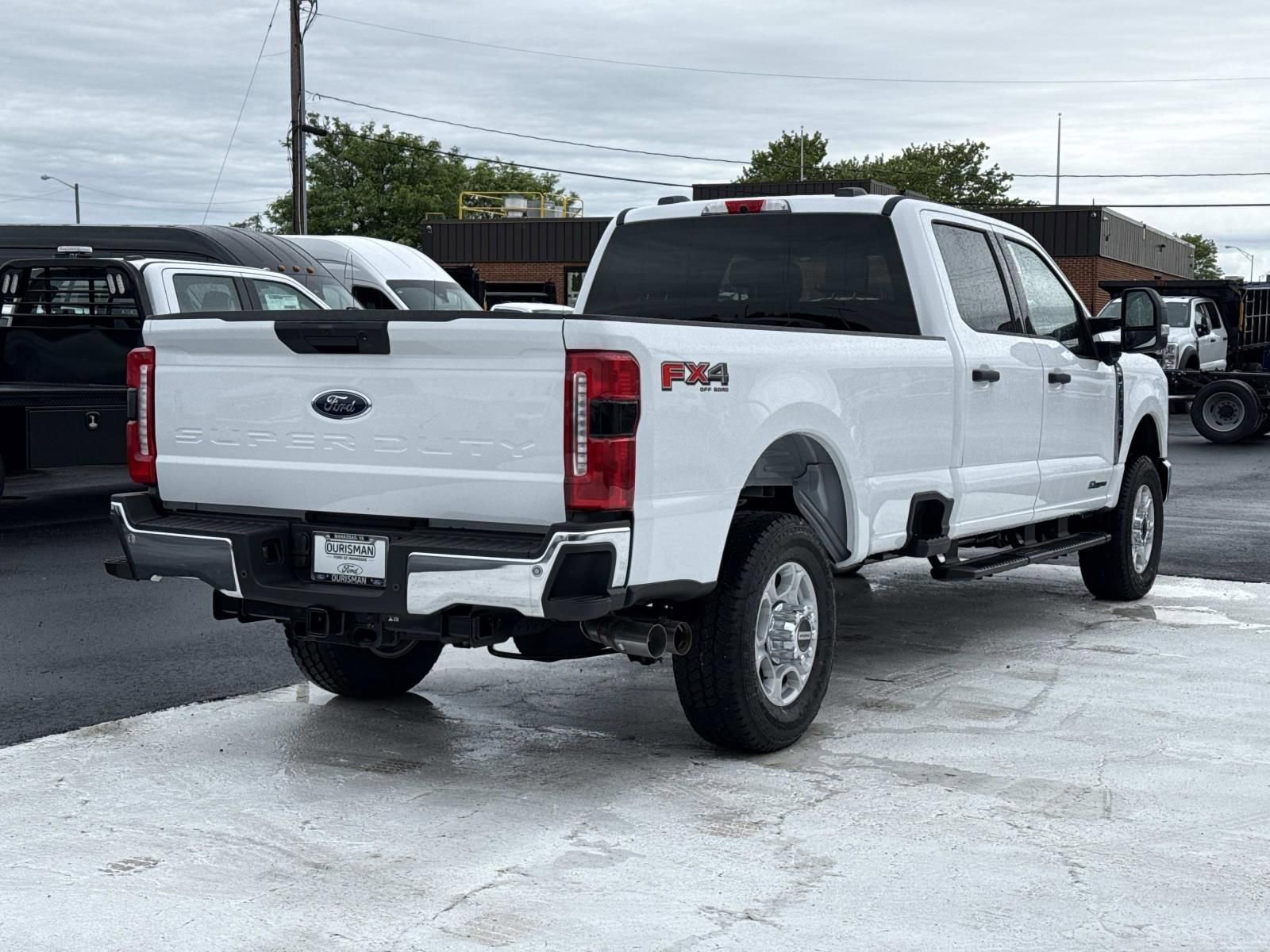 New 2026 Ford F350 4x4 Crew Cab Super Duty image 3