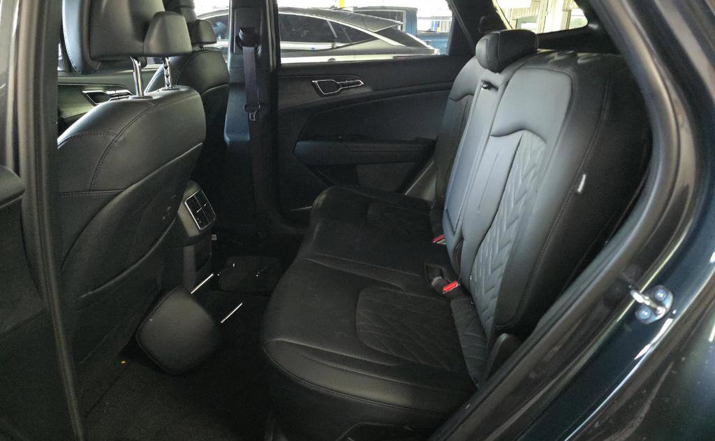 Certified 2025 Kia Sportage X-Line Prestige image 15