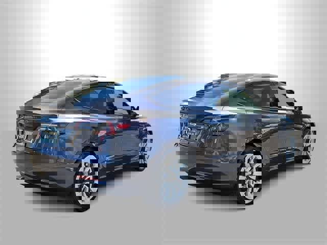 Used 2023 Tesla Model 3 Standard Range image 8