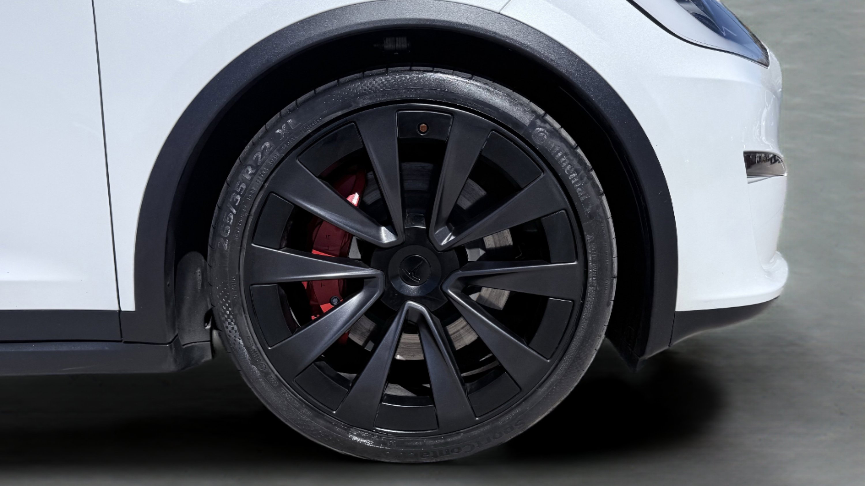 Used 2023 Tesla Model X Plaid image 13