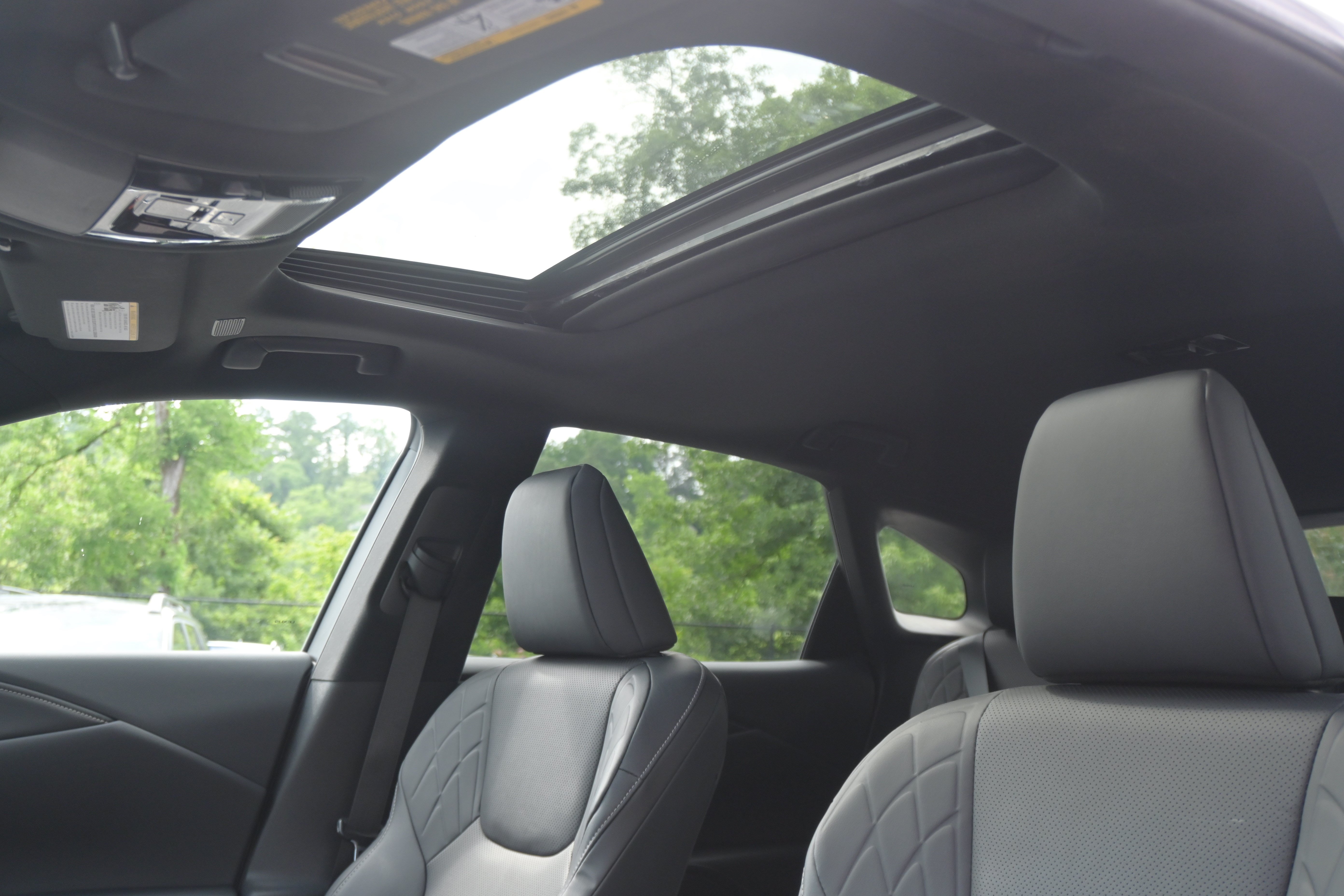 Used 2023 Lexus RX 350 Premium w/ Accessory Package AWD/4WD image 7